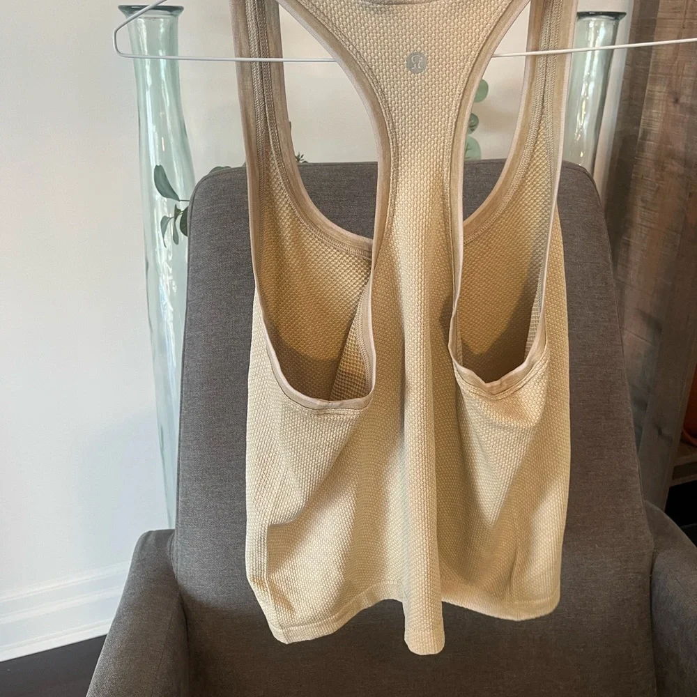 Swiftly Tech Razorback Tank 2.0 Textured Knit - Picture 3 of 5